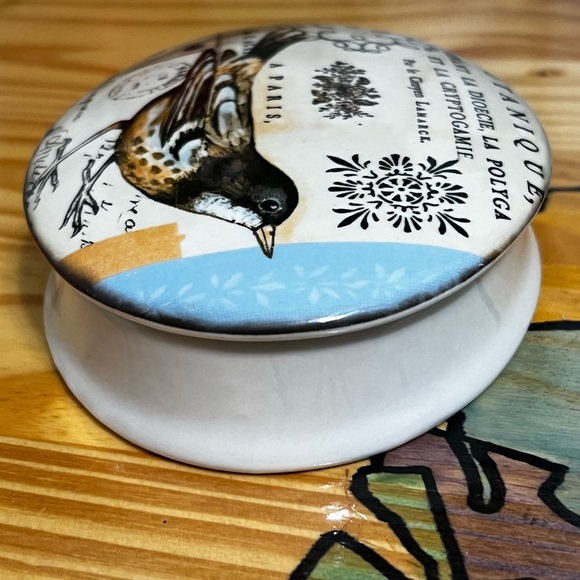 Kimberly Poloson Ceramic Bird Theme Trinket Box/Dish & Lid - Picture 10 of 12